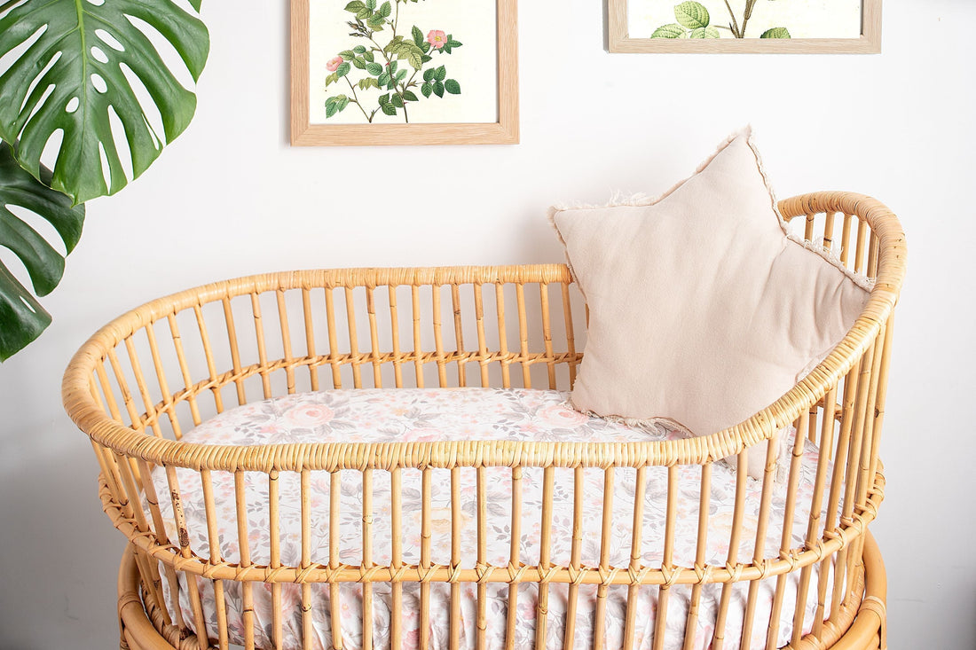 Rosa - Waterproof Bassinet Sheet