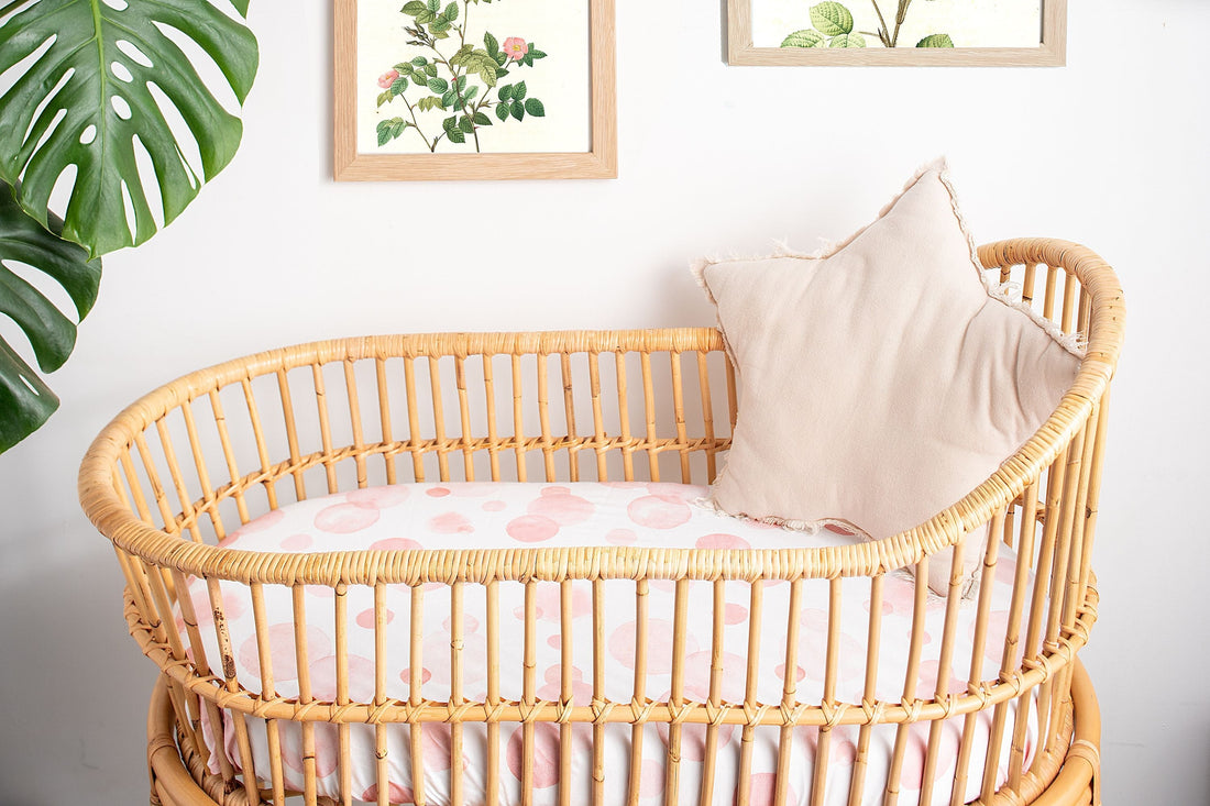 Bubbles - Waterproof Bassinet Sheet